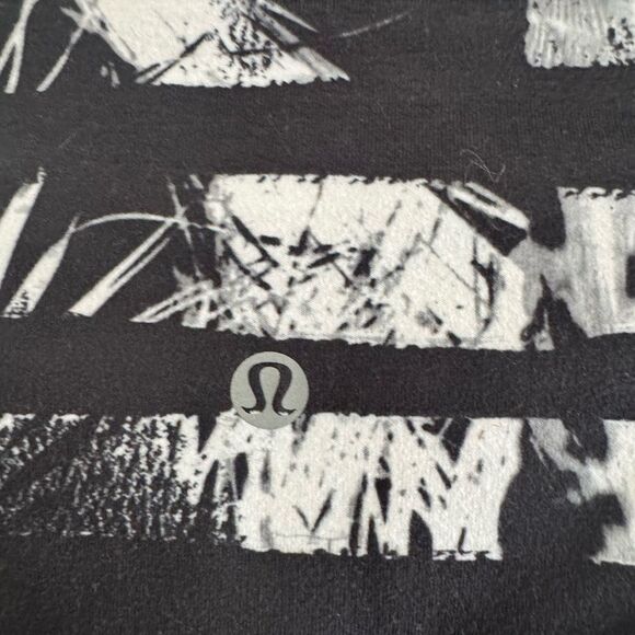 Lululemon Athletica Black and White Tie-Dye Leggings - Picture 2 of 4